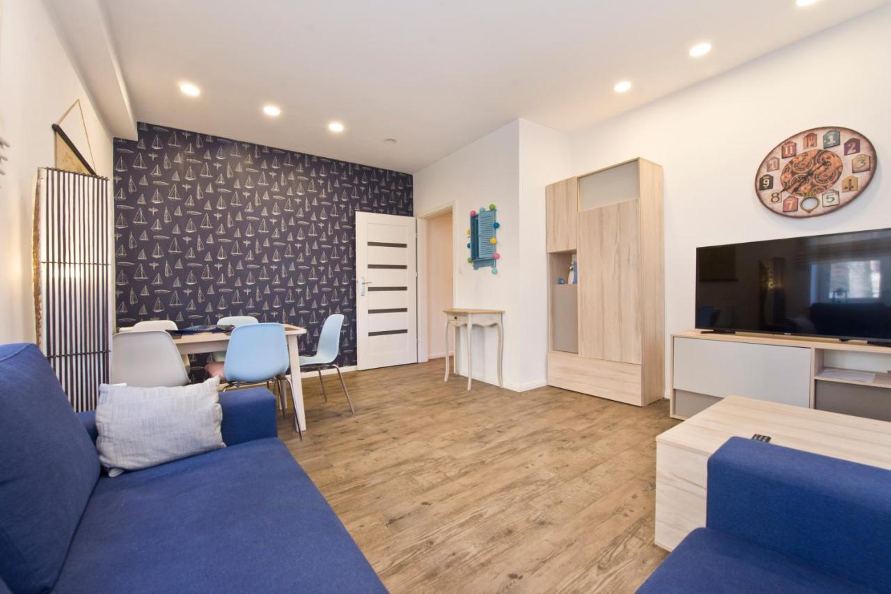 Kawalerka Refektarska Krr Apartman Gdańsk Kültér fotó
