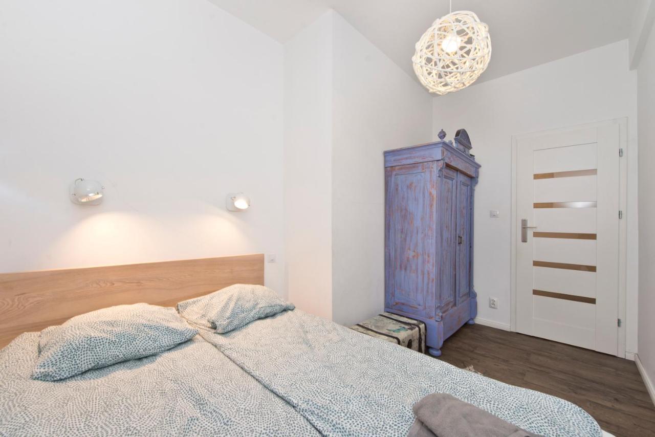 Kawalerka Refektarska Krr Apartman Gdańsk Kültér fotó